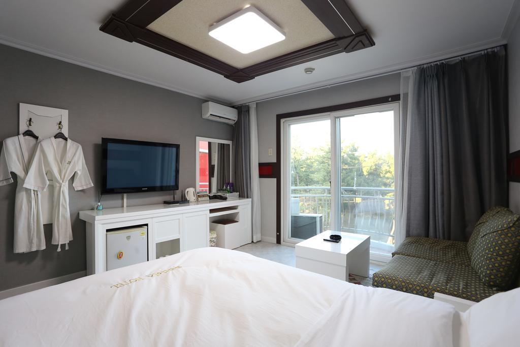 גנגנאונג Paradaise Motel מראה חיצוני תמונה
