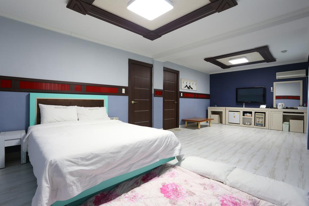 גנגנאונג Paradaise Motel מראה חיצוני תמונה
