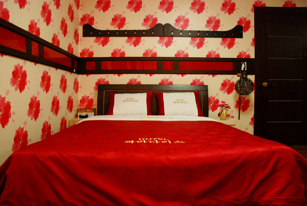 גנגנאונג Paradaise Motel מראה חיצוני תמונה